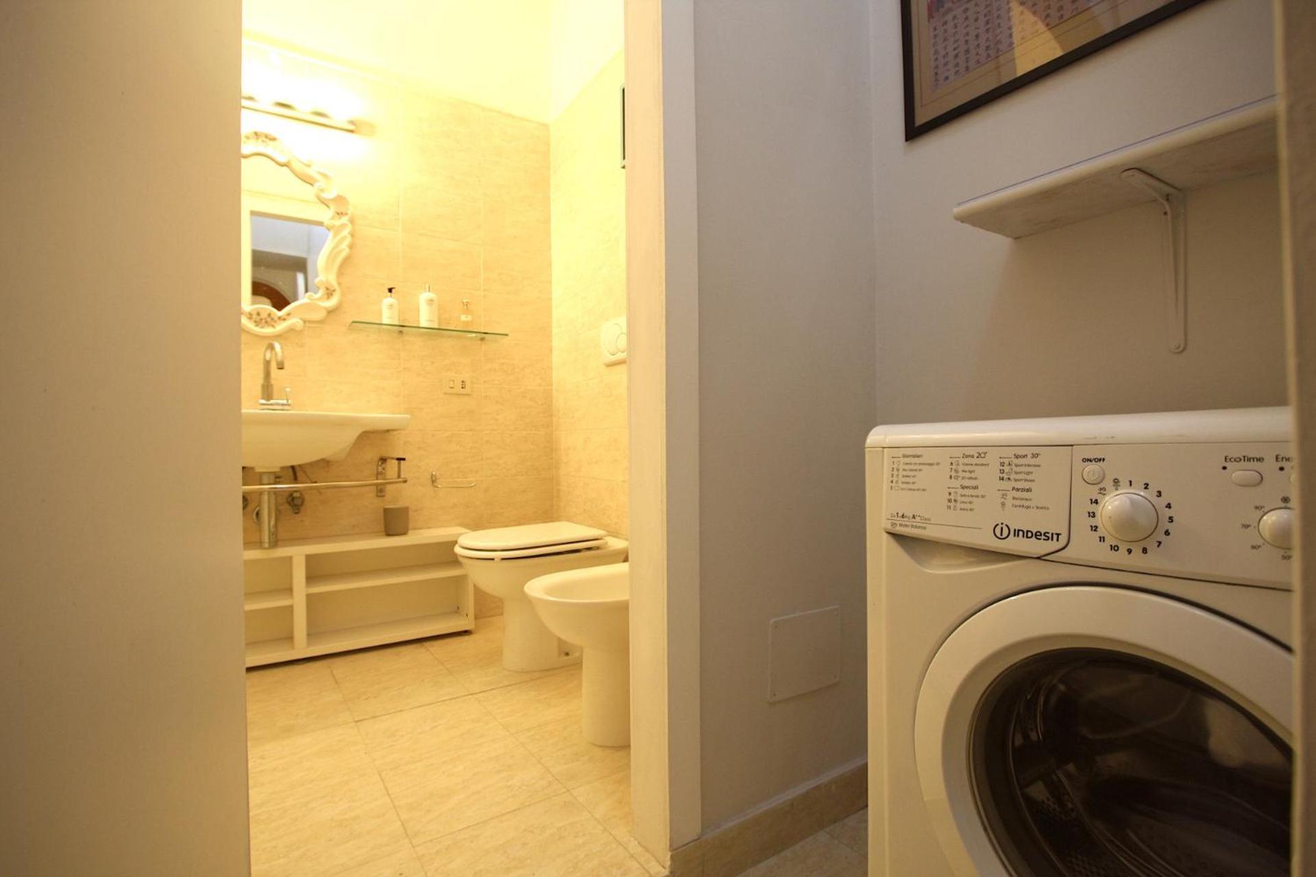 Apartment Manara House